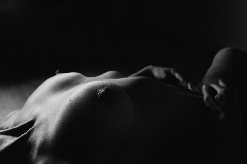 Boudoirfoto von Frauenoberkörper